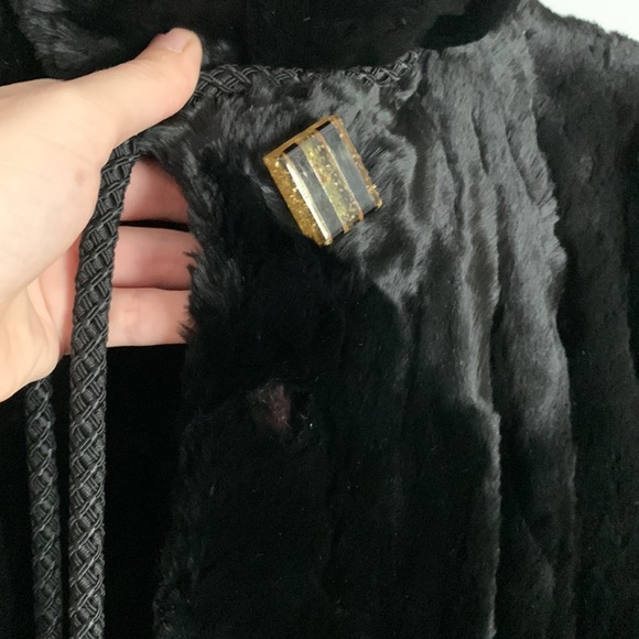 VINTAGE | Fur Swing Coat - Picture 9 of 17